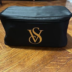 Victoria’s Secret: Travel Bra Bag